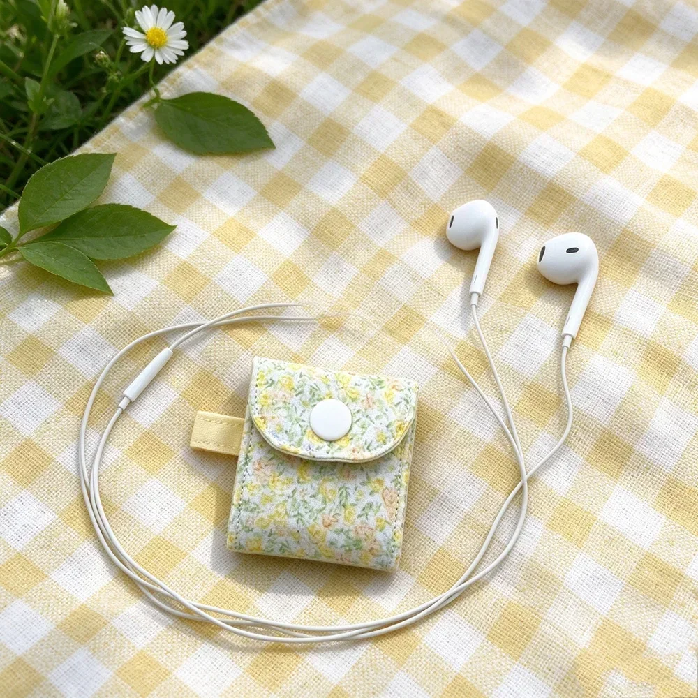 Portable Foldable Fabric Travel Pouch, Floral Pattern Snap Button Case, Mini Storage Organizer for Jewelry and Earphone Cords