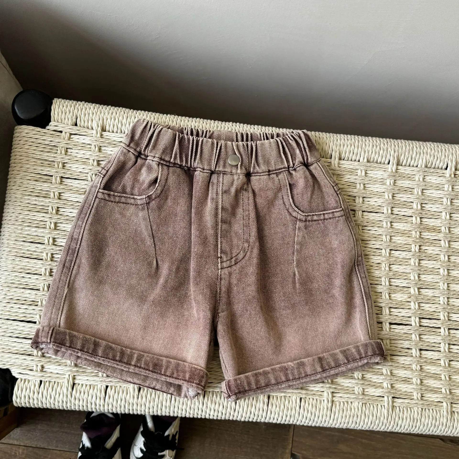 

2025 Summer New Children's Spray White Denim Shorts for Boy Girl Korean Style Western-style Five Quarter