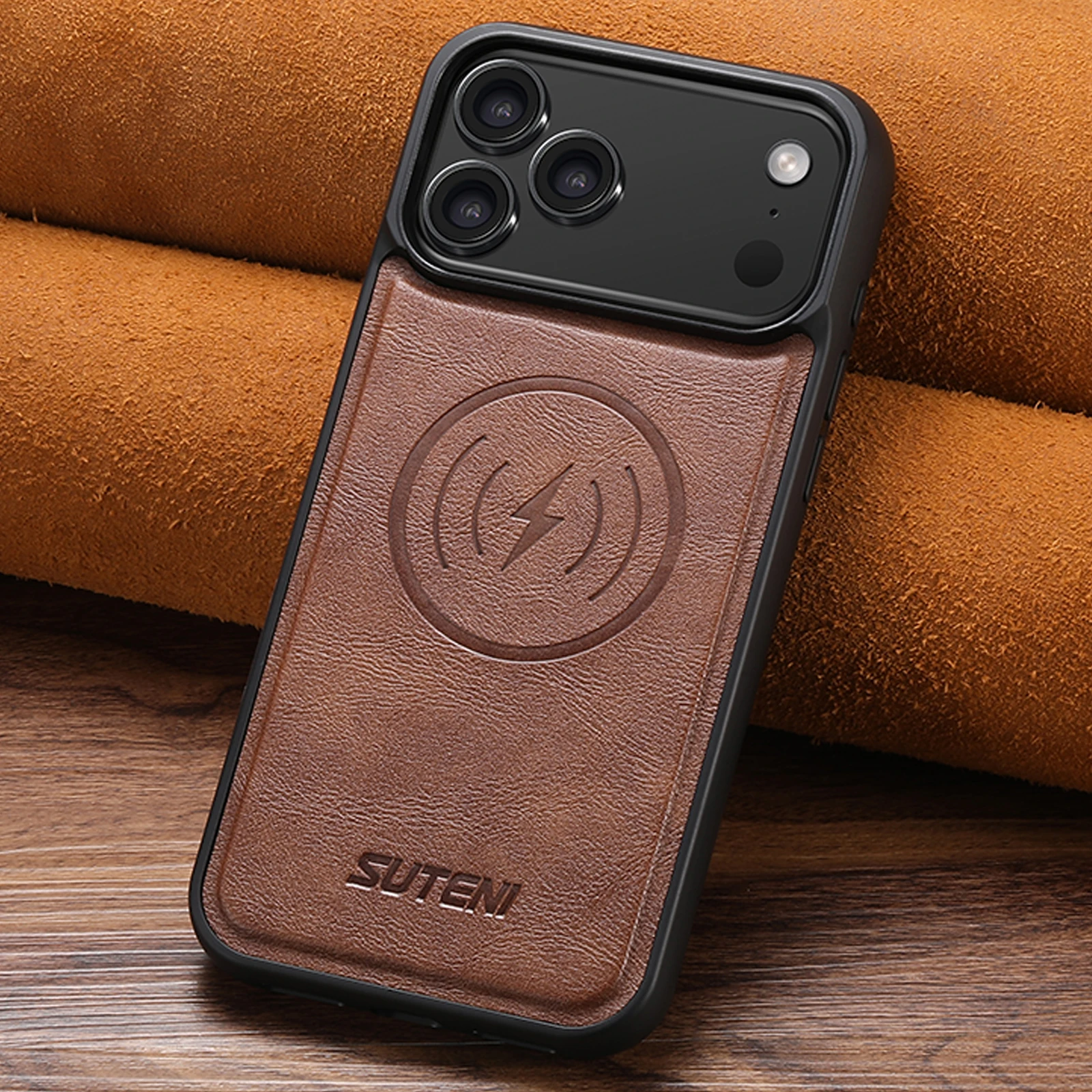 SUTENI Mattierte Kunstleder-Handyhülle mit Magnet und kabelloser Ladefunktion für iPhone 18 Pro Max 17 Air 16 Plus 15 14 13 12 – Detail 8