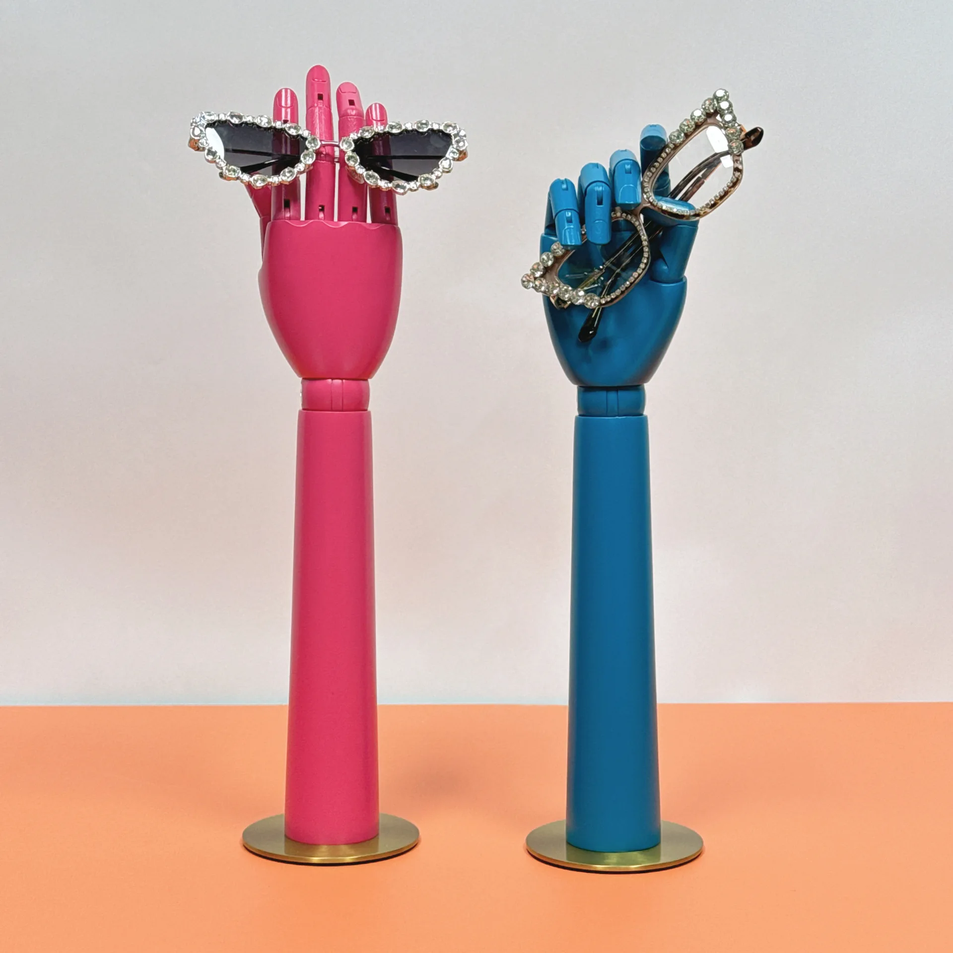 Colorful Mannequin Hand and Fake Hands Display Model Prop Hand Jewelry Acessories Ring Pendant Show Joint Hand Window Showing