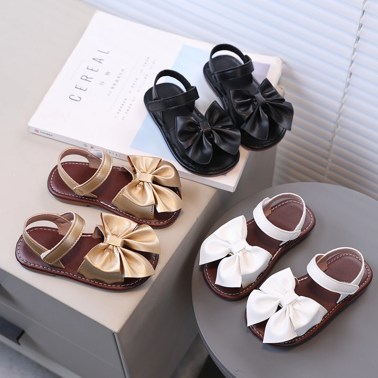 

Toddler Princess Sandals For Girls Summer Big Bowtie Open Toe Flat Kids Sandals Soft Non-Slip Children Casual Beach Shoes 21-30