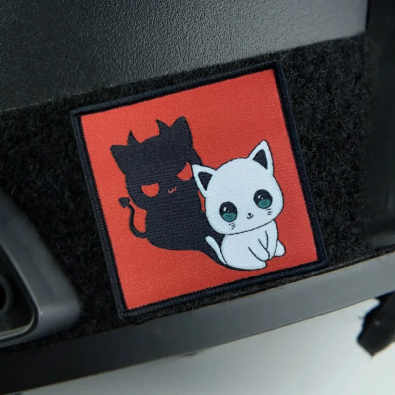 

Cartoon Evil Cat Meme Tactical Patches Funny Embroidery Hook and Loop Emblem Cute kitten Cat Morale Badge Backpack Stickers