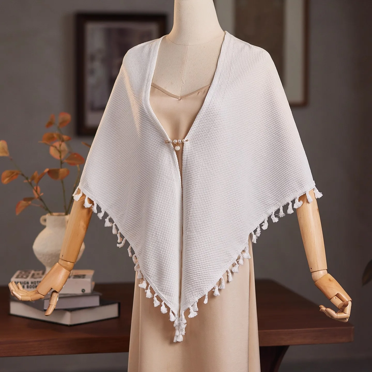 

Women's Spring Autumn Vintage Pashmina Female Winter Cosplay Party Shawl Cloak Collar R2762