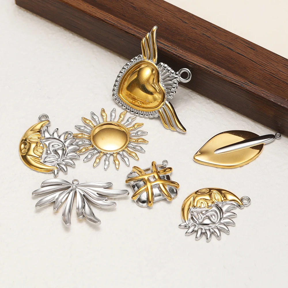 4 Stück Edelstahl-Anhänger mit goldenen Herz-, Sonnen- und Mondmotiven für DIY Hip-Hop-Schmuck, Halsketten, Armbänder, Ohrringe. – Detail 4