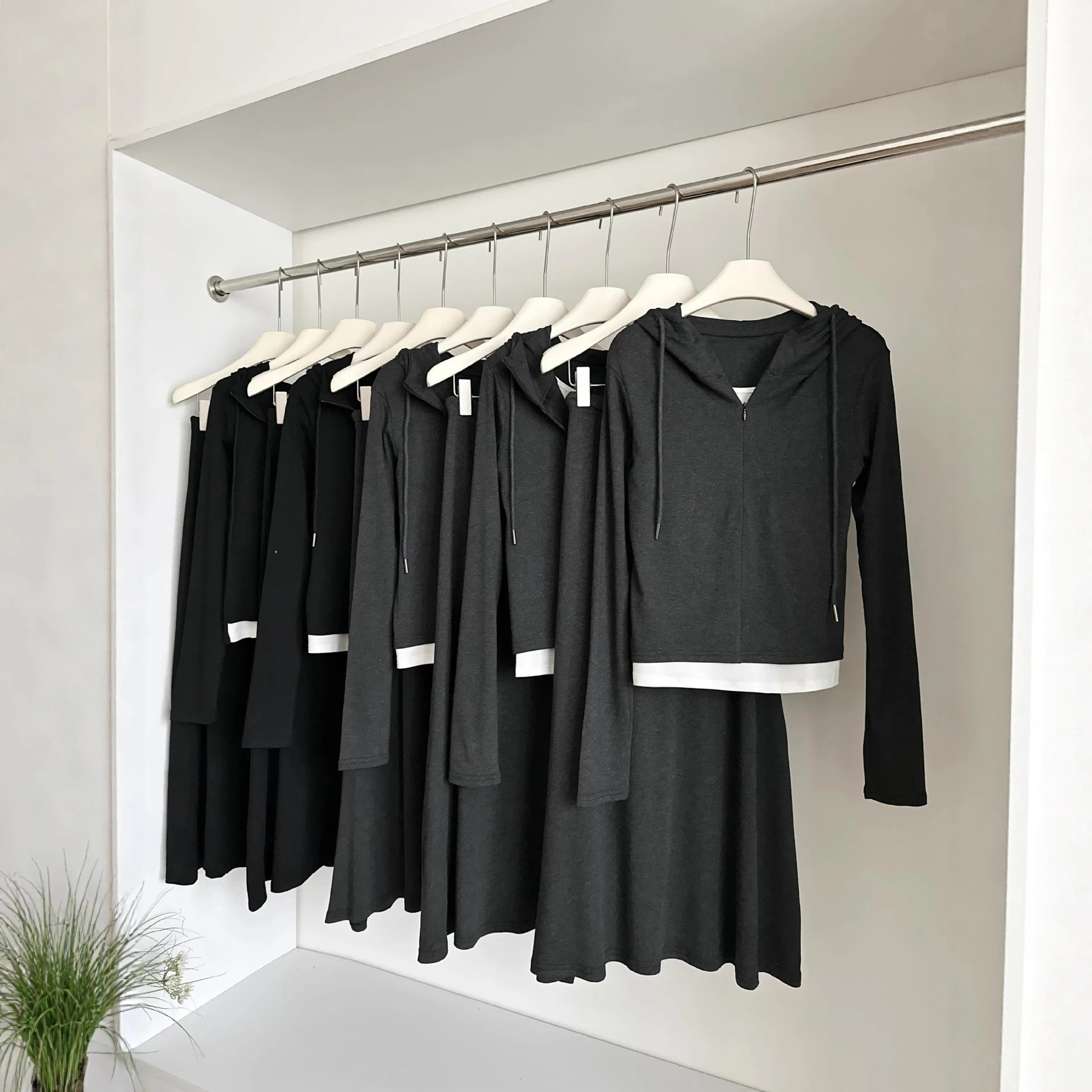 

Модный облегающий осенний новый стильный повседневный комплект с юбкой с высокой талией: женская модная толстовка с капюшоном, комфортный комплект из двух предметов