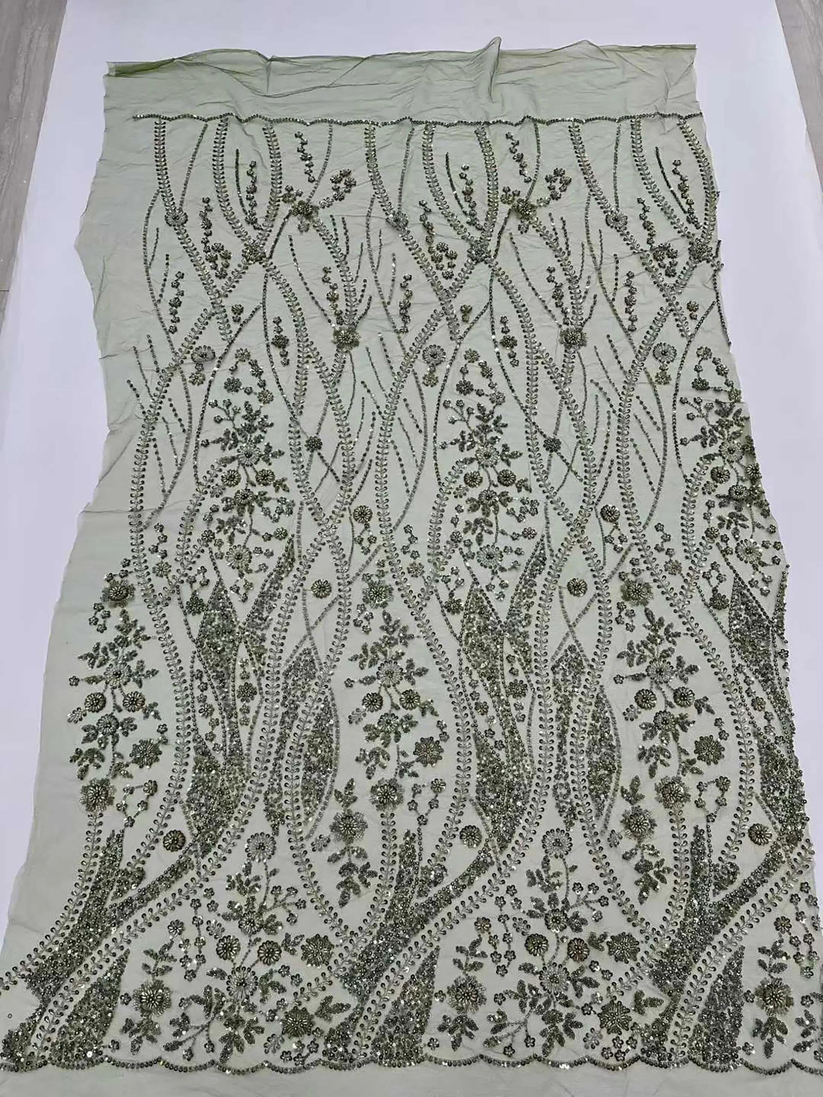 2026 Neues Design Afrikanischer Perlen-Spitzenstoff Hochwertige Französische Pailletten-Spitze Lila Nigerianischer Party-Hochzeitskleid-Stoff zum Nähen – Detail 24