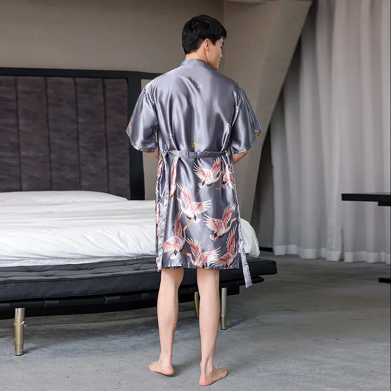 Ice Silk Men\'s Nightgown Robe Summer Thin Bathrobe Pajamas Crane Printed Mid-length Home Wear Chinese Casual Wear