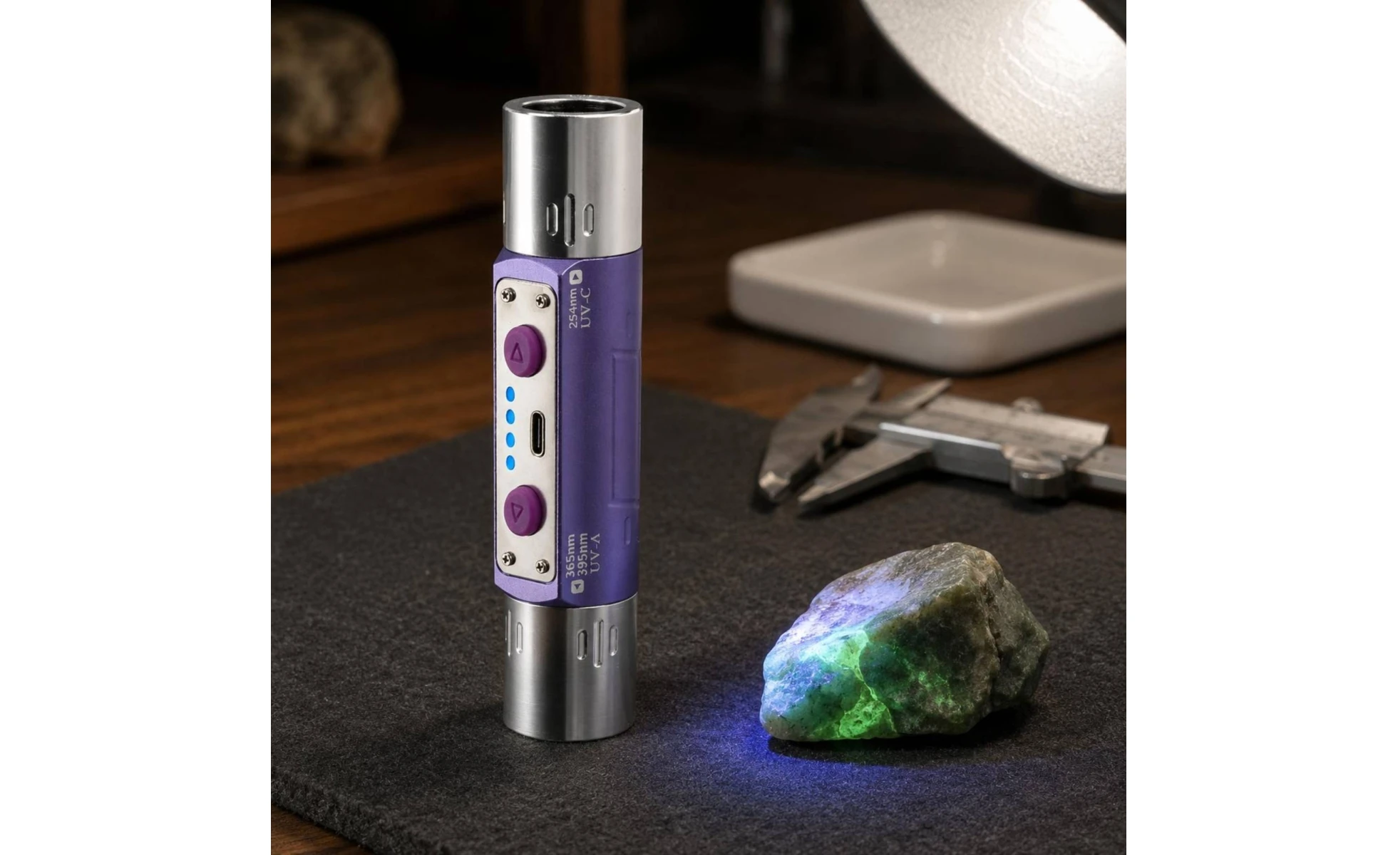 Two Wavelength Flashlight Type-C Charging Handheld Tool Portable Gear Gift Box