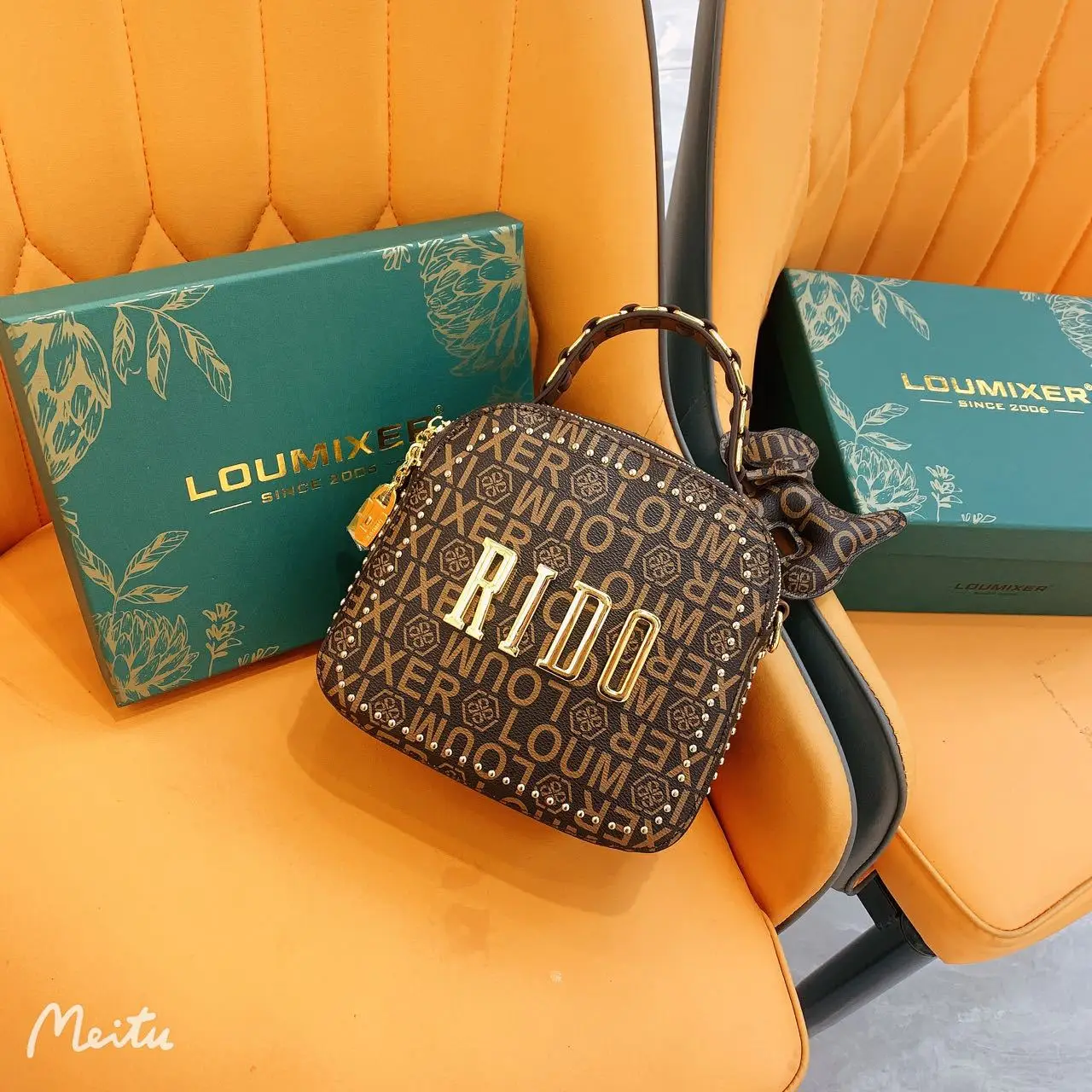 

Waterproof Tote Bags for Women Leather Handbags Elegant and Durable By Luxury Brand Popular Classic