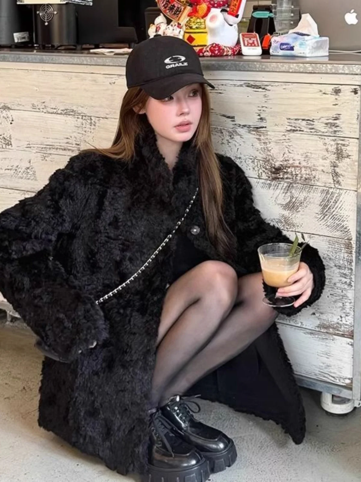 2025年冬新作 エコフレンドリー ショート丈 厚手 ラムファー ジャケット スタンドカラー 韓国風 レディースファッション アウターコート