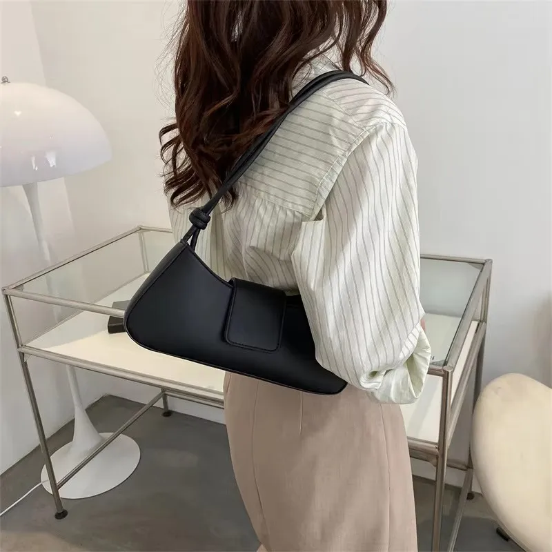 2024 New Fashion Hot Girl Shoulder Bag Ladies Bag Synthetic Leather