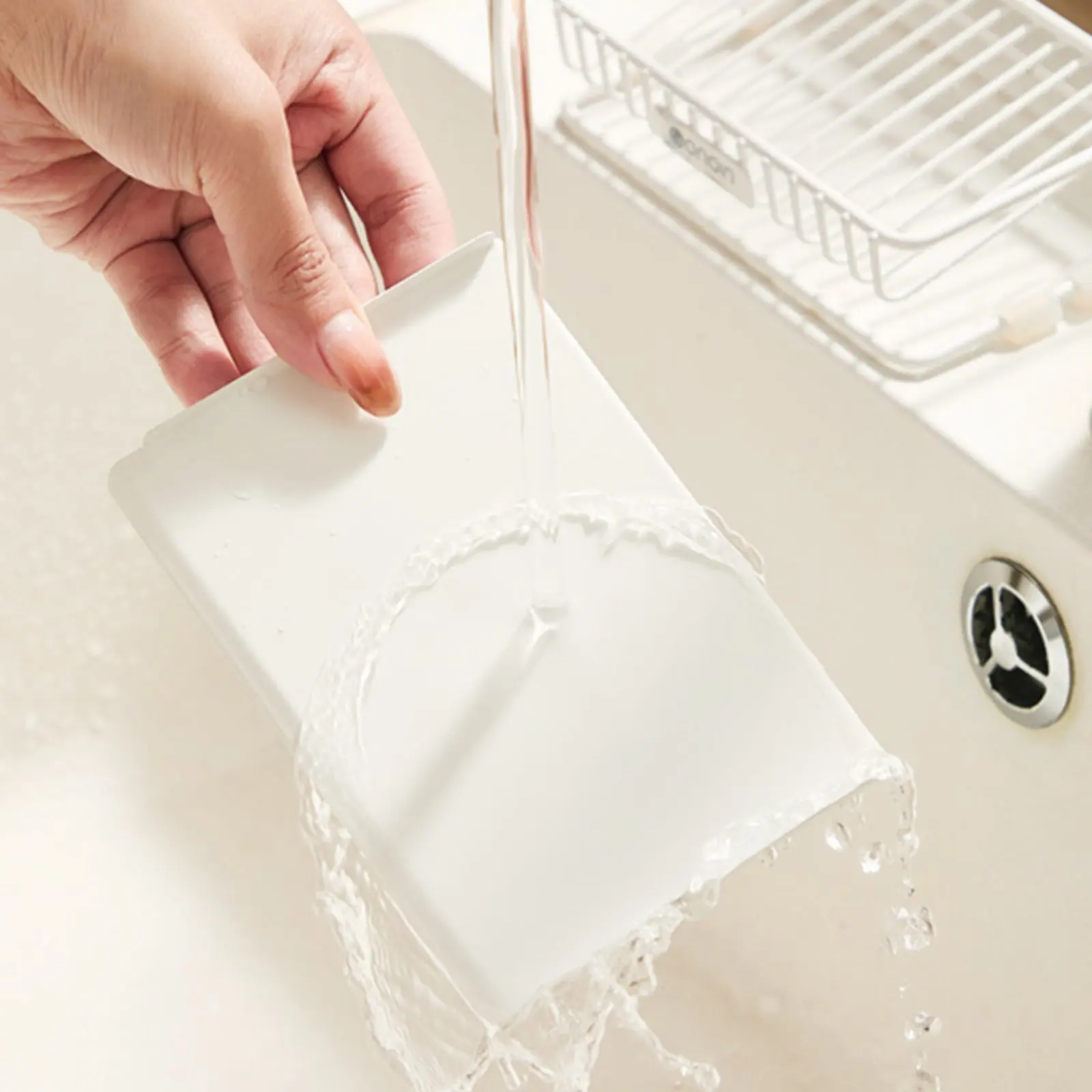 Draining Soap Dish Easy to Clean Soap Holder with Drain Holes Bathroom Storage Multi Purpose Anti Slip Bottom for Washstand