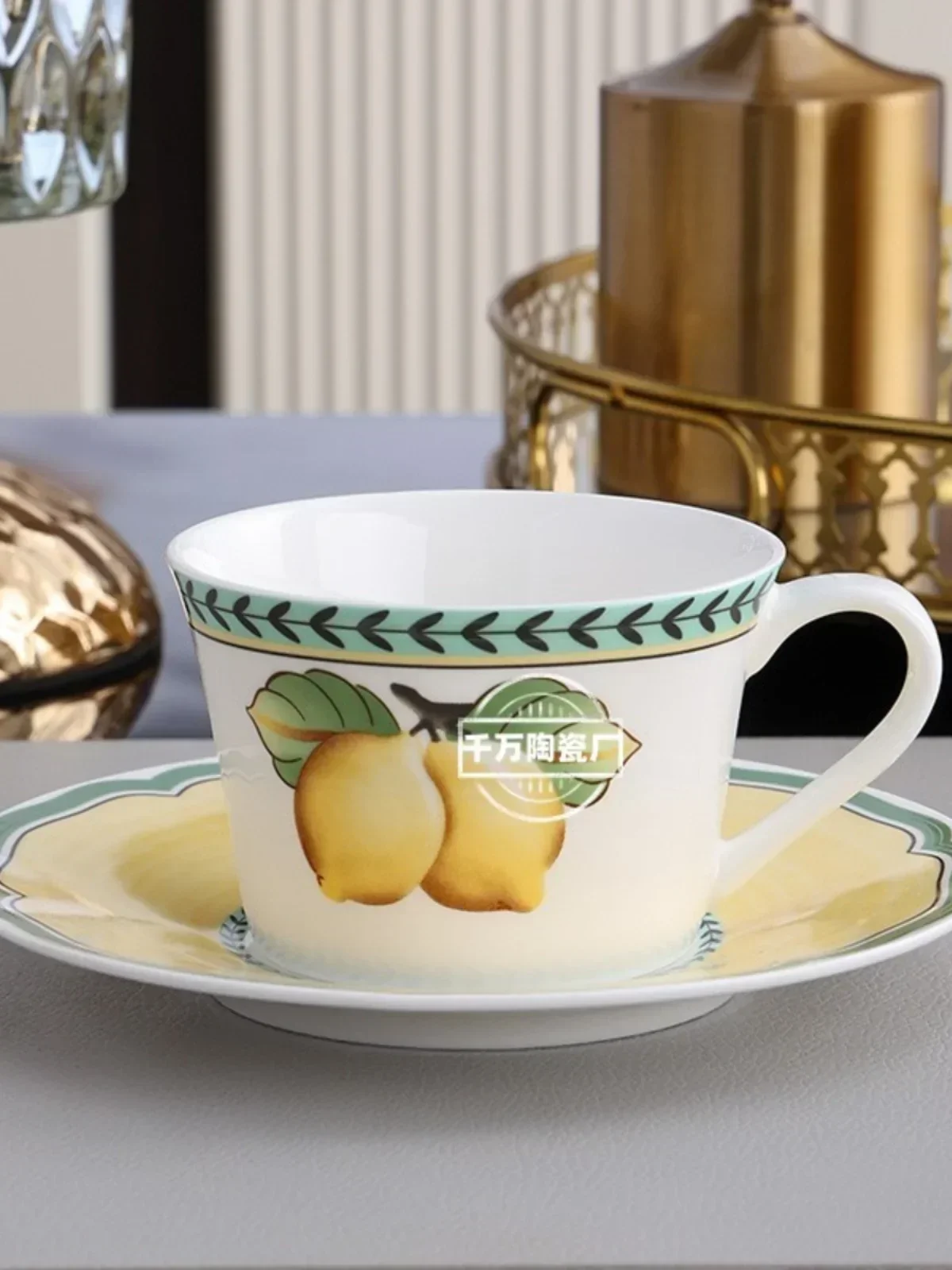 European pastoral style fruit chart, light luxury dessert, Western food plate, oblique mouth coffee cup, anti scalding hand