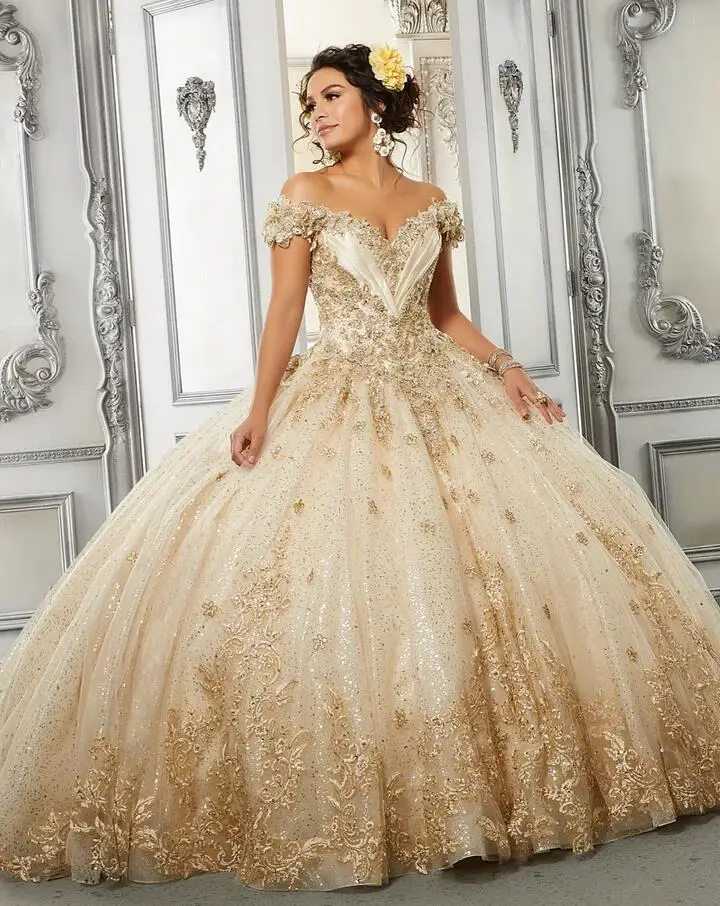 Robe de Quinceanera Bouffante Dorée Chamapgne, Appliques Florales 3D, Corset à Lacets, Éducatif