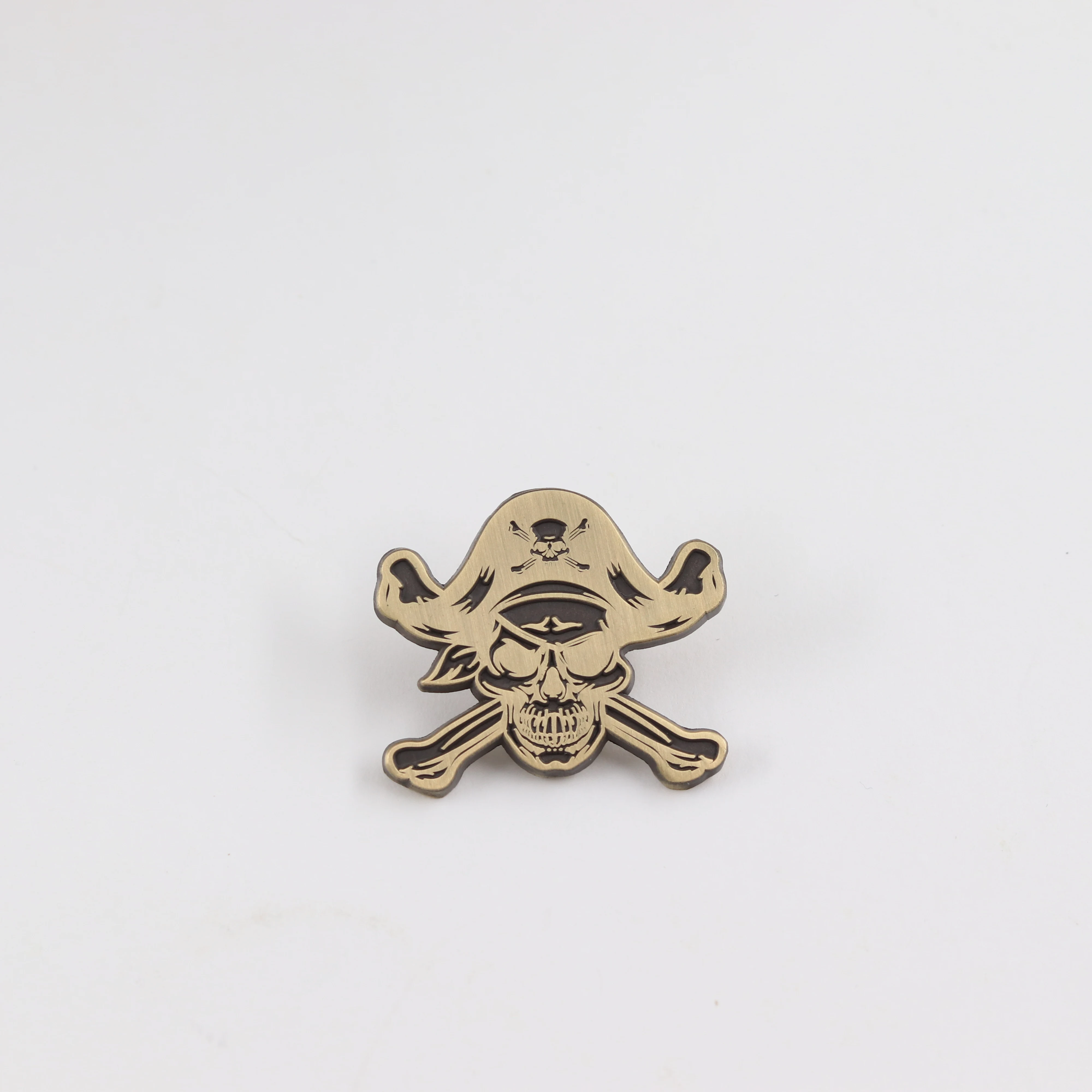 Vintage Piraten-Schädel-Kreuzknochen-Brosche im Gothic-Punk-Stil, Emaille-Pin für Männer und Frauen, Halloween-Party-Schmuckzubehör – Detail 10