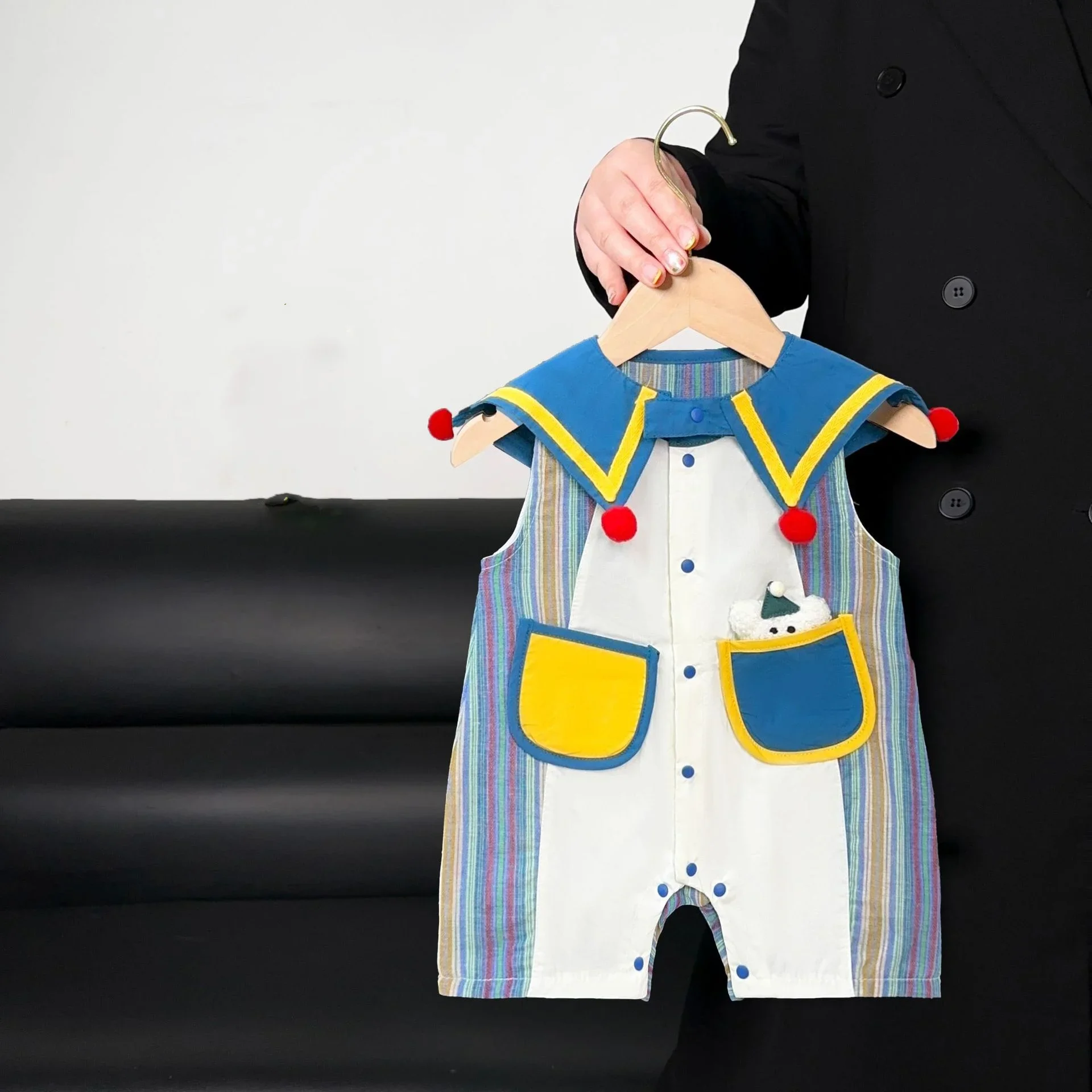 

New Summer Baby Boy Cotton Sleeveless Clown Romper 3PCS Set Striped PomPom Pocket + Shawl + Doll three-piece suit Aged 0-2
