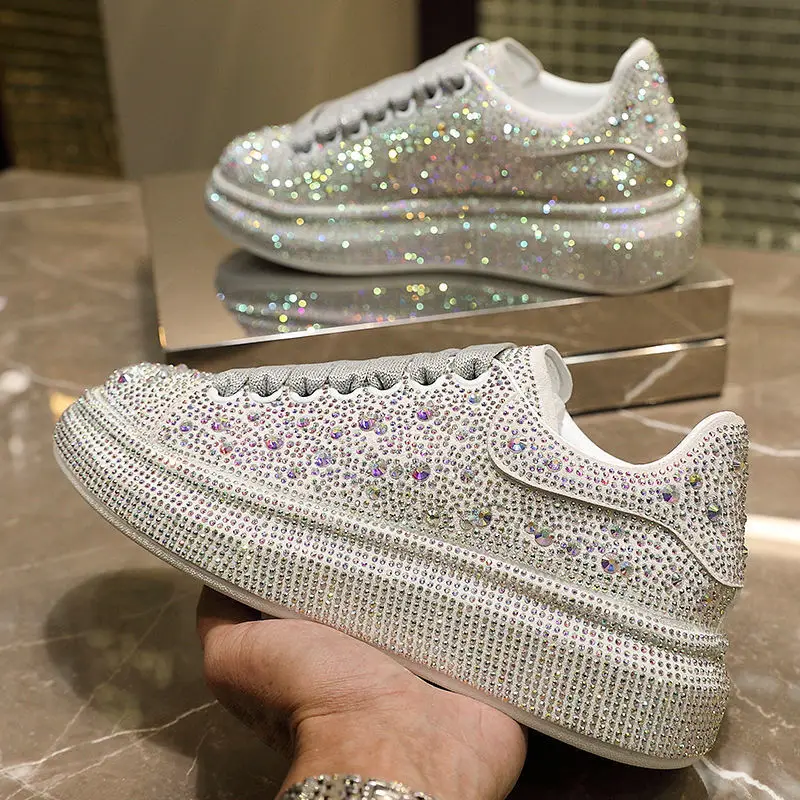 New 2024 Spring Women Crystal Shoes Thick Soled Sneakers Color Crystal Trend Sneakers White Silver Shoes Shining Shoes 35-42