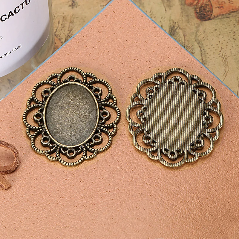 10pcs 18x25mm Inner Size 4 Colors Plating Classic Hollow Flower Cameo Cabochon Base Setting Charms Pendant Necklace Findings