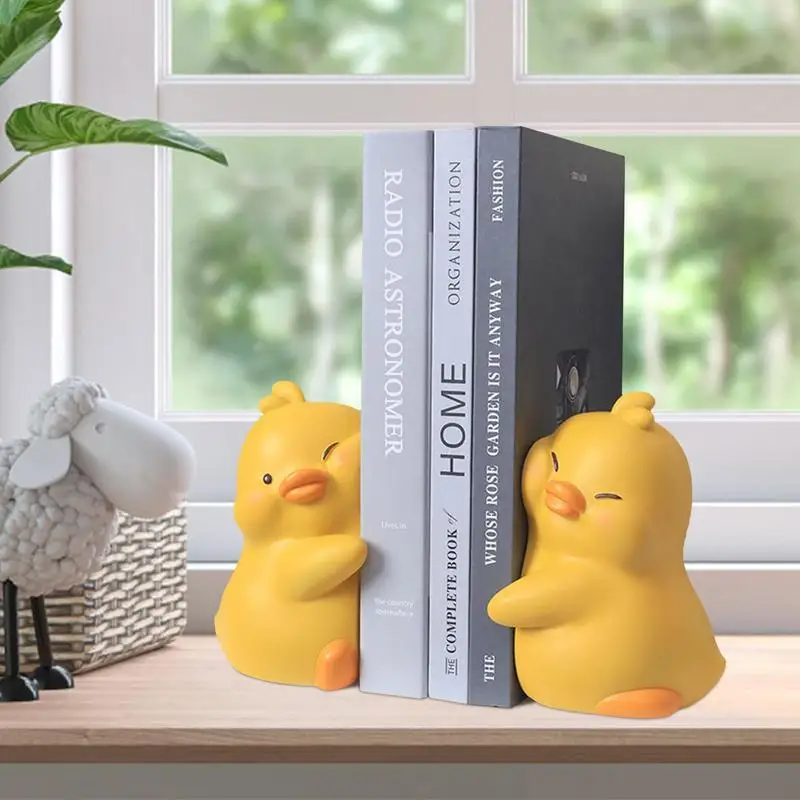 Cartoon Cute Hugging Pear Design Book Kawaii Hugging Bear Duck Rabbit Booknook Miniature Resin Bookend Ornament Home Decor