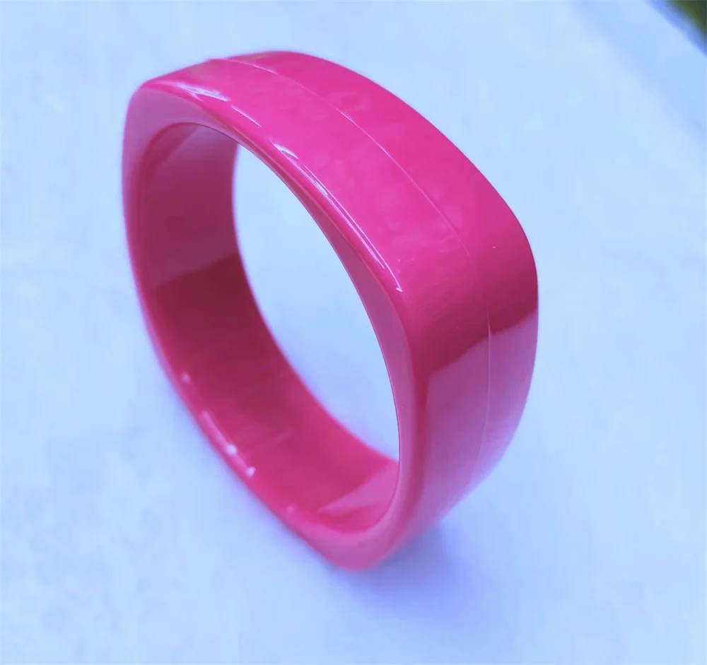 خمر الاكريليك الكفة أساور الموضة النساء الجديدة العصرية واسعة هندسية فضفاضة الراتنج أساور بسيطة سحر الاتجاه الشعبي المجوهرات