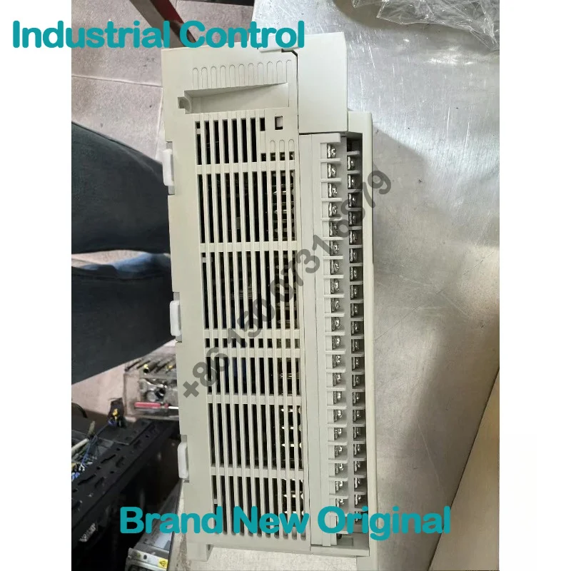 FX3U-64MT/ES-A, PLC host, FX3U 32 in/32 out, transistor type, AC power supply