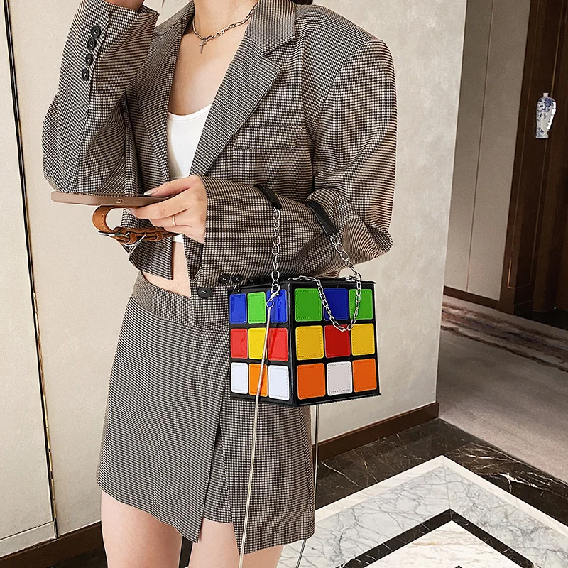 Borse a tracolla insoliti per le donne 2024 cubo di Rubik forma la borsa Tote Bag Party Fashion borsa da donna carina scatola quadrata borsa di lusso