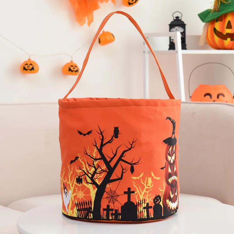 Halloween Decoration Pumpkin Baskets Glowing Candy Buckets with Handle Portable Trick or Treat Ghost Festival Bucket Gift Prop