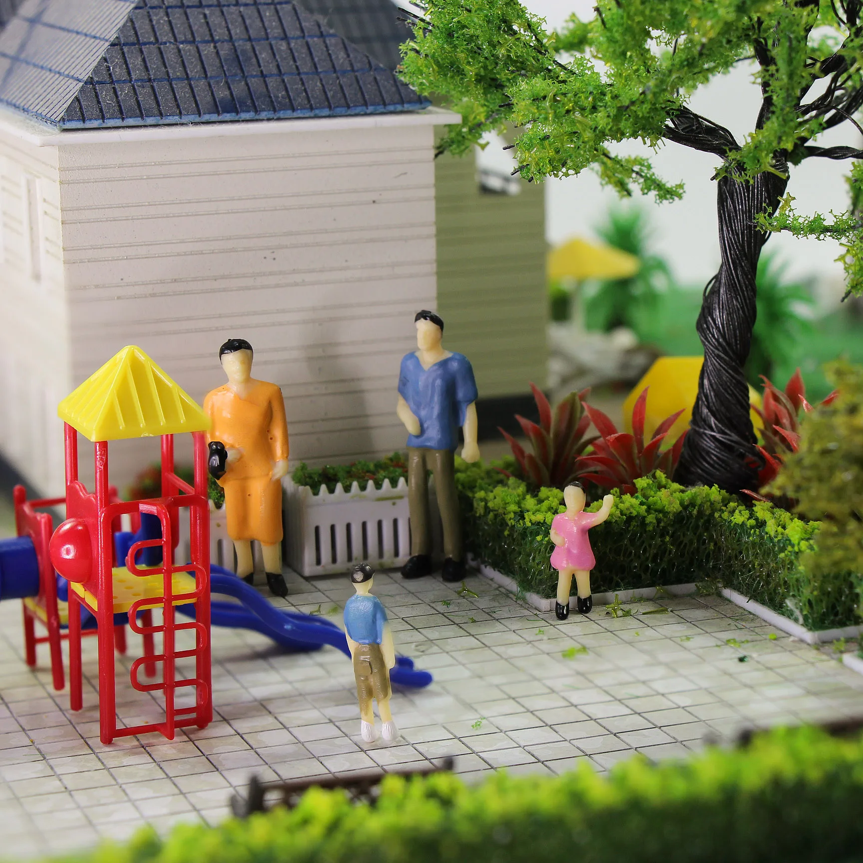 

Evemodel 100 шт. O масштаб стоячие нарисованные фигурки людей пассажирские 14 разных положений P4311