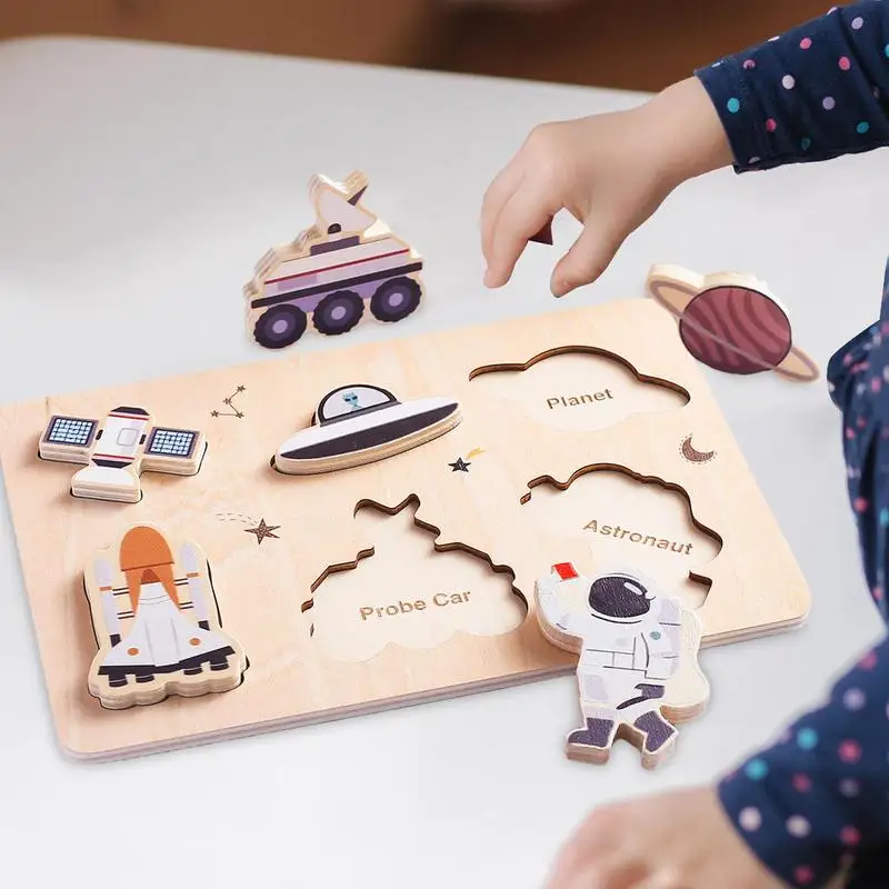لعبة ألغاز مطابقة الشكل على شكل حيوان، مجموعة ألغاز مدمجة لرائد الفضاء الخشبي للأطفال، ألعاب تعلم فوستر