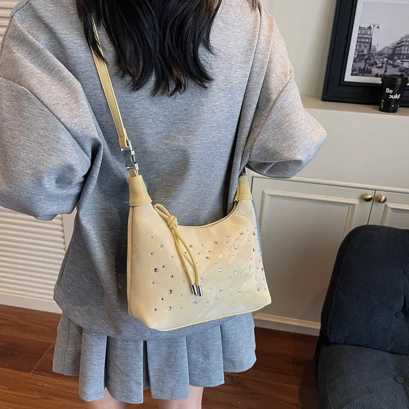

​​"2025 newWomen's Small Bag Minimalist Crossbody Shoulder Purse Cute Handheld Tote for Daily Fashion Outing"​​