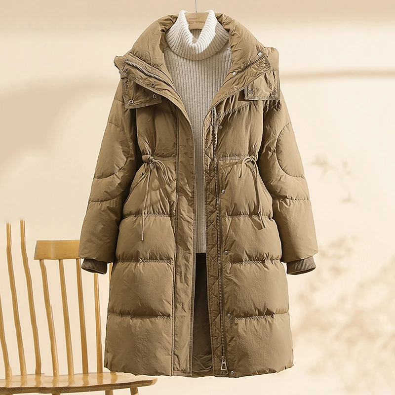 เสื้อแจ็คเก็ตขนเป็ดสำหรับผู้หญิงแบบยาวคลุมเข่า มีฮู้ด ผ้าหนา อุ่น เหมาะสำหรับฤดูหนาว มีเชือกผูกเอว สีขาว
