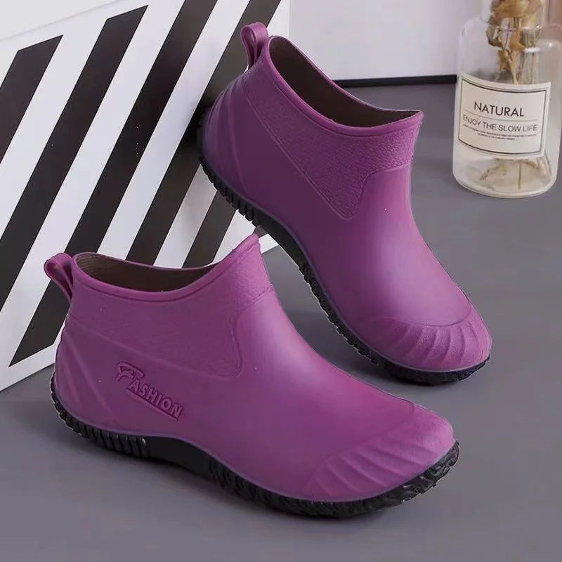 Rain boots women\'s fashion outdoor rain boots adult wear-resistant rubber shoes summer non-slip waterproof short tube rain boots