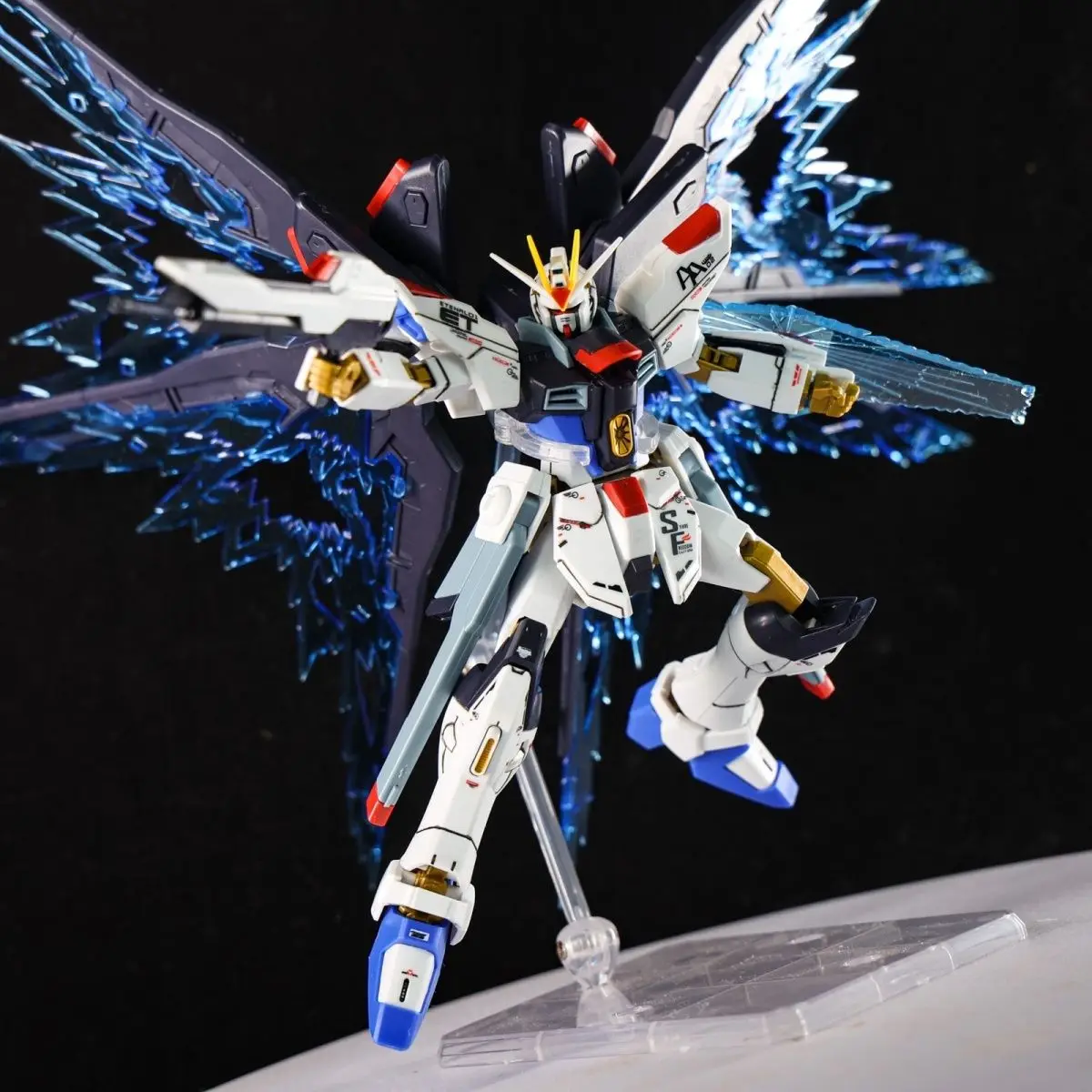 Gaoke Model Hg 1/144 Zgmf-X20A Strike Freedom Assembly Model High Quality Collectible Robot Kits Models Kids Gift