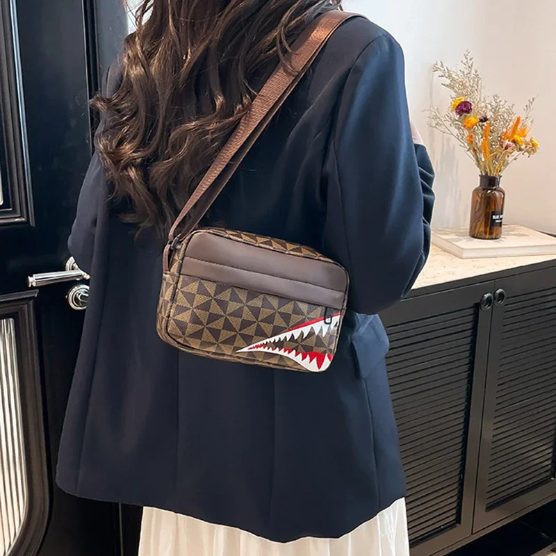 Casual Fashion Crossbody Large Capacity Small Square Bag Creative Shark Mouth Crossbody Bag Simple Coin Purse