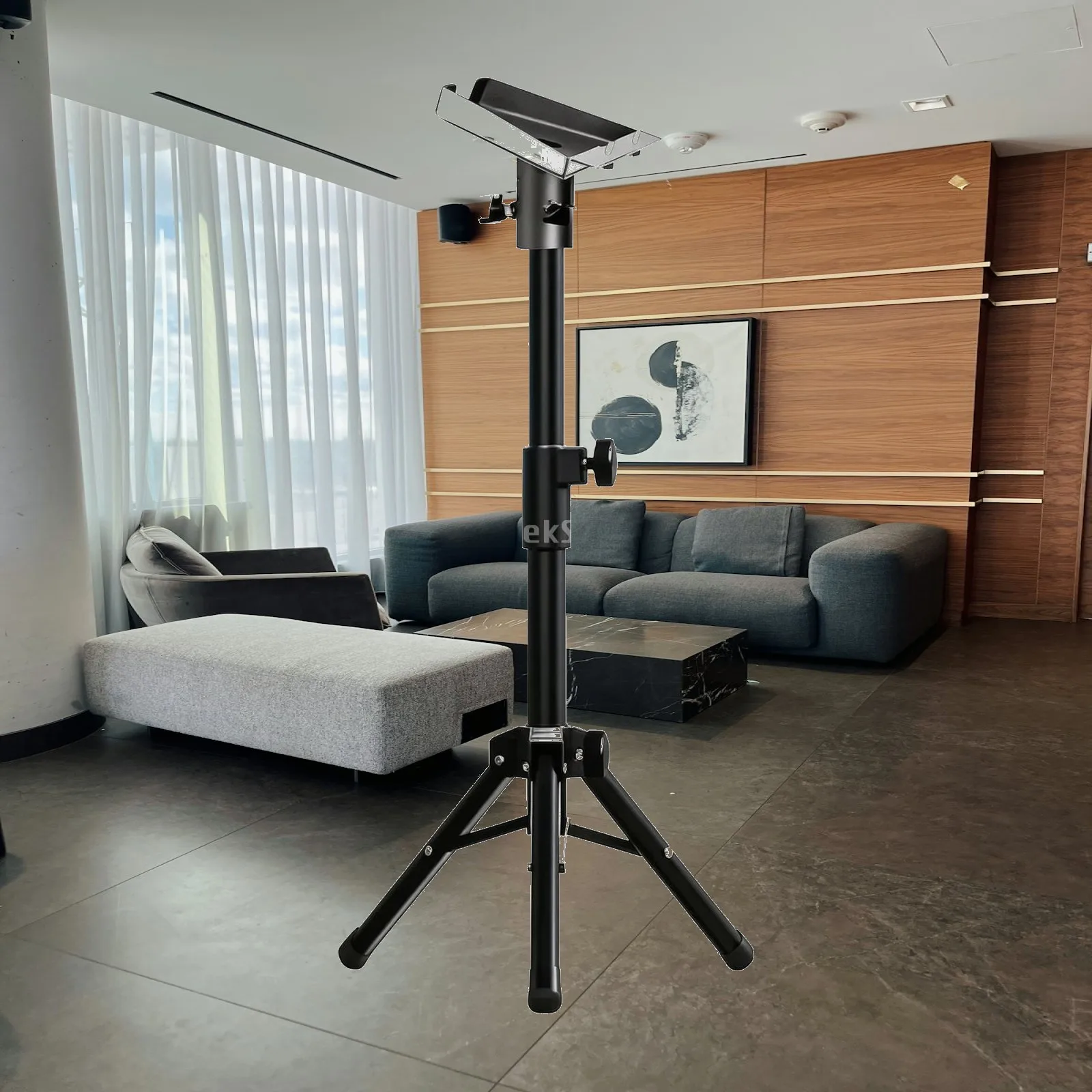 Space Saving Antenna Tripod Stand with Fastening Knobs for Home Use and Temporary Outdoor Installations