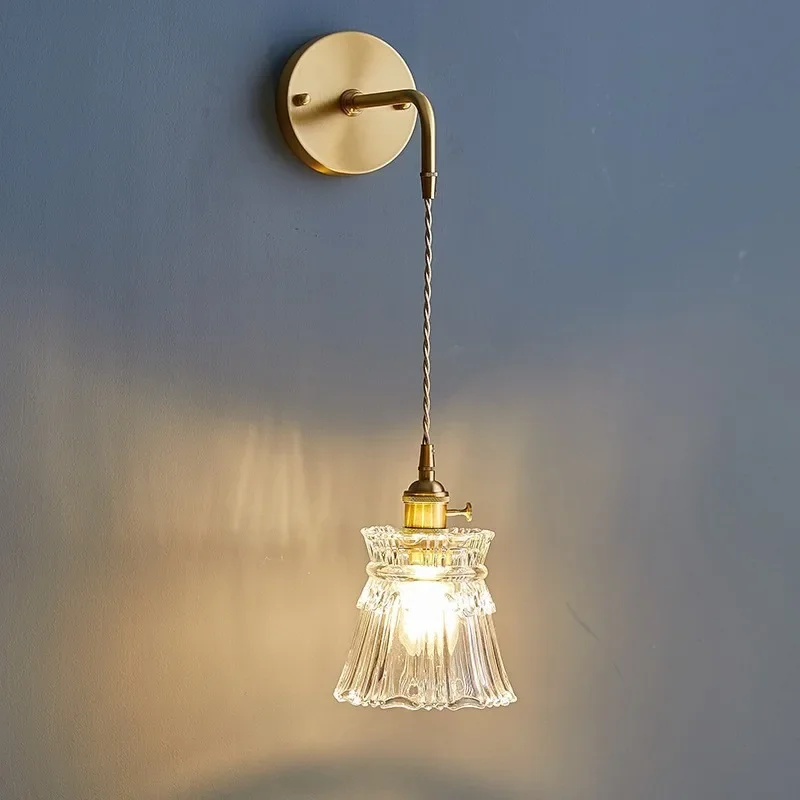 Japanese retro brass glass wall lamp Modern Nordic bedside wall lamp Simple bathroom Bathroom mirror Headlamp