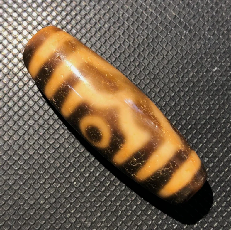 Energy Tibetan Old Agate Ivory Color 3Eye Totem dZi Bead Amulet14*15*45mmC2035