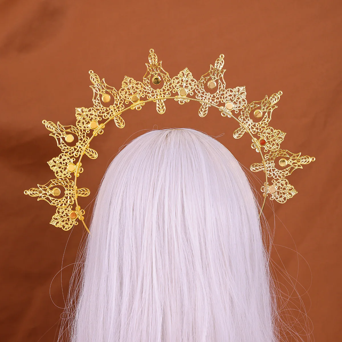 Trendy Divine Halo Women's Baroque Tiara Neutral Exaggerated Eye-Catching Hair Accessory for Party Banquet Holiday image 5