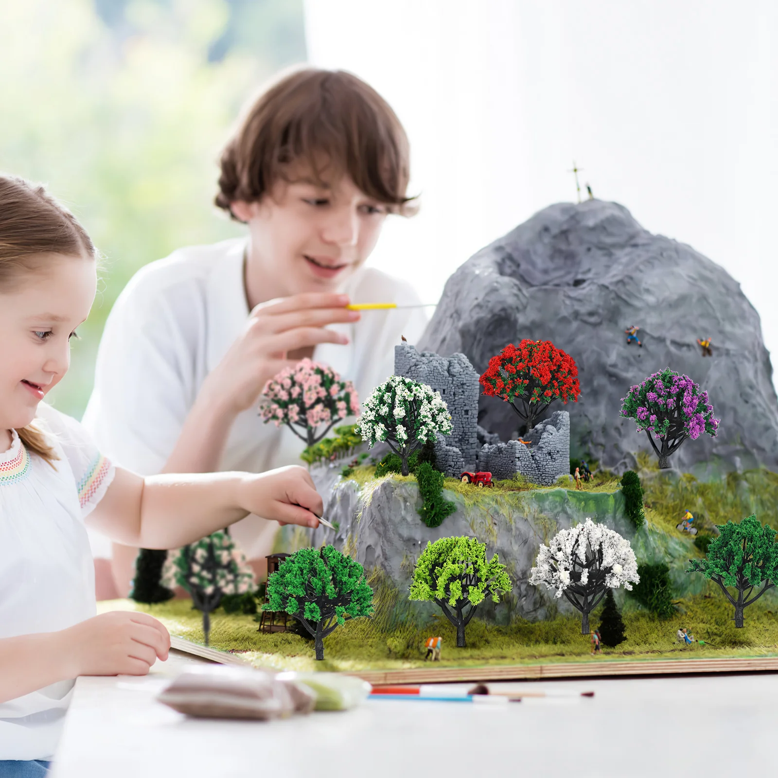 15 szt. Małe Zielone Drzewka Realistyczne Sztuczne Rośliny do Architektury Scenerii Kolejowej Dioramy Dekoracji Zielonych Scen