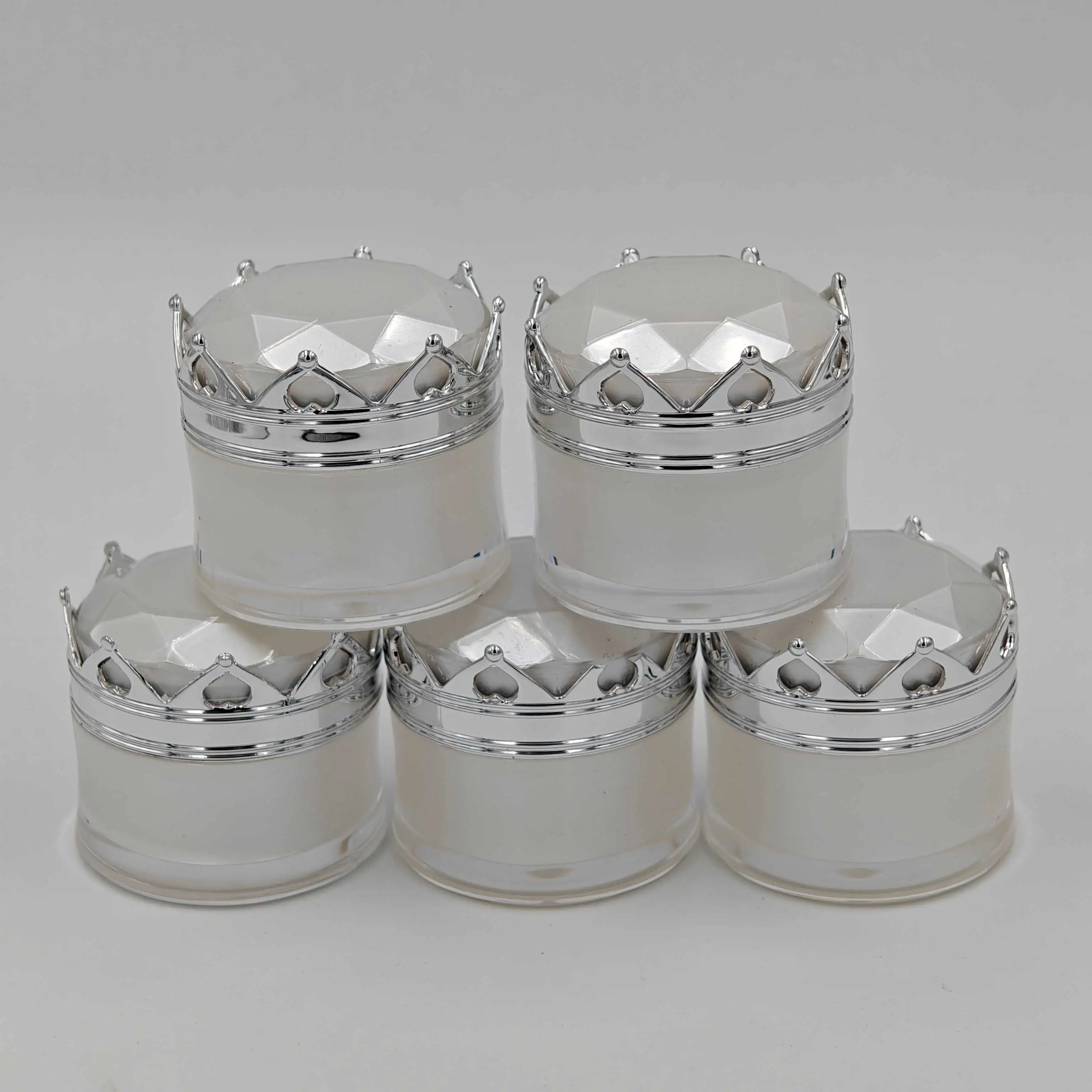 Silver Packaging for Cosmetics Jars Acrylic Crown Travel Jars Set Refillable Gel and Shampoo Cans Box for Face Cream Bottles