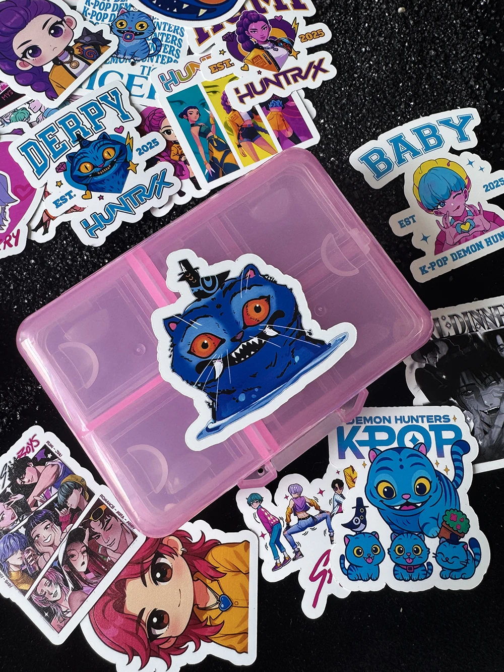 Рисунок 4 - наклейки для вечеринки с героями