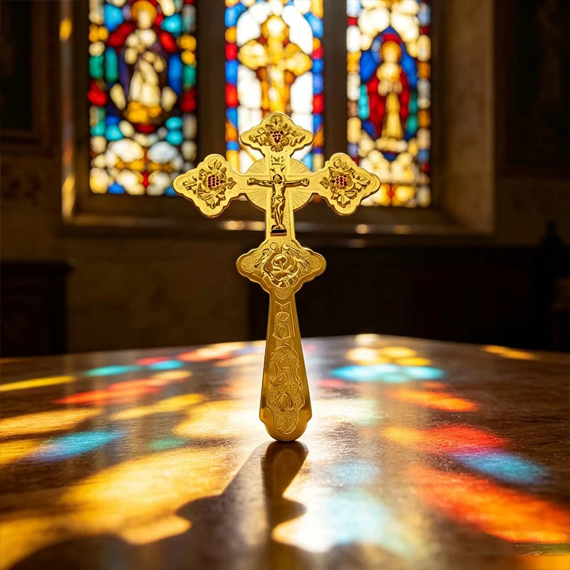 Handgefertigtes, vergoldetes, doppelseitiges orthodoxes Handkreuz mit Jesus für Kirchenliturgie, Hausaltar, Gebet und Andacht. – Detail 3