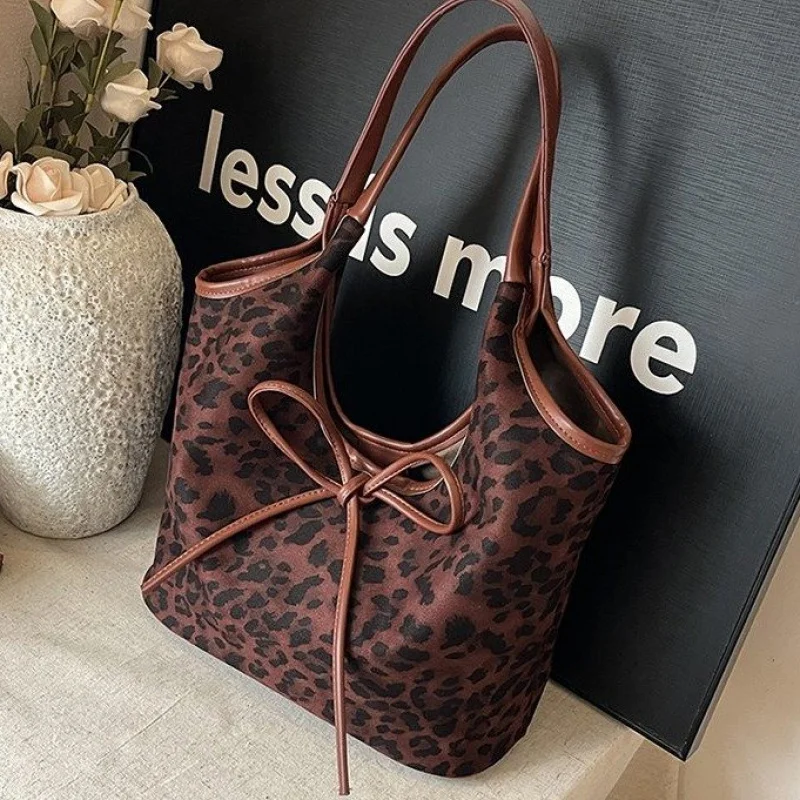

2025 New High-end Ladies Leather Hand Bag Luxury Brand Famous Designer Elegant Paris Vintage​