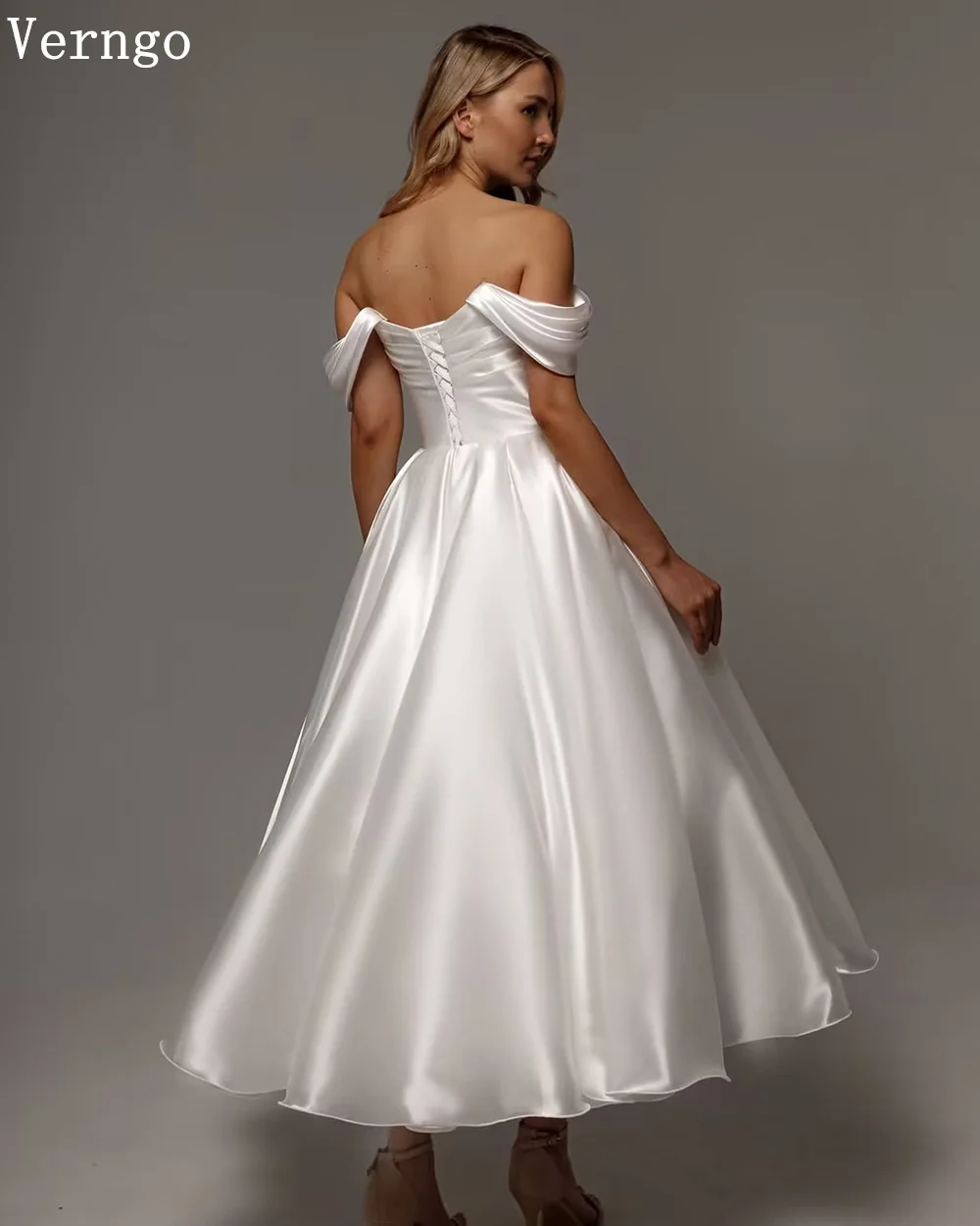 Verngo Elegantes, glänzendes Satin-Hochzeitskleid, schulterfrei, A-Linie, Knöchel-Brautkleid, Schnürung, einfache Kleider für die Hochzeit, individuell gestaltet