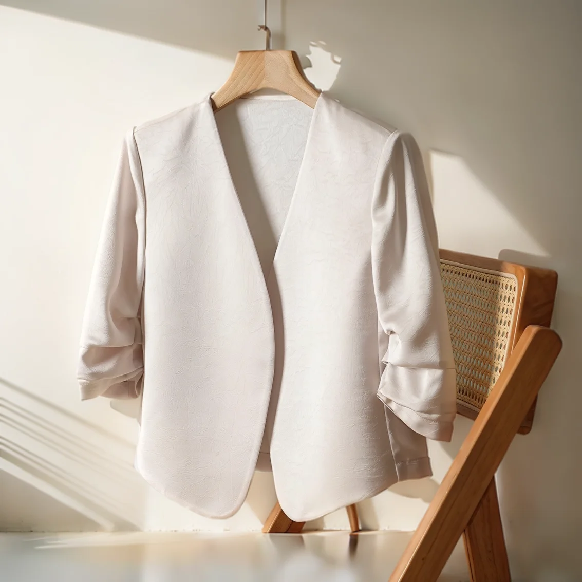 

Женские блейзеры из мерцающего крепа в морском стиле с латунными пуговицами, контрастной отделкой и веревочными элементами, дышащие, для пляжа