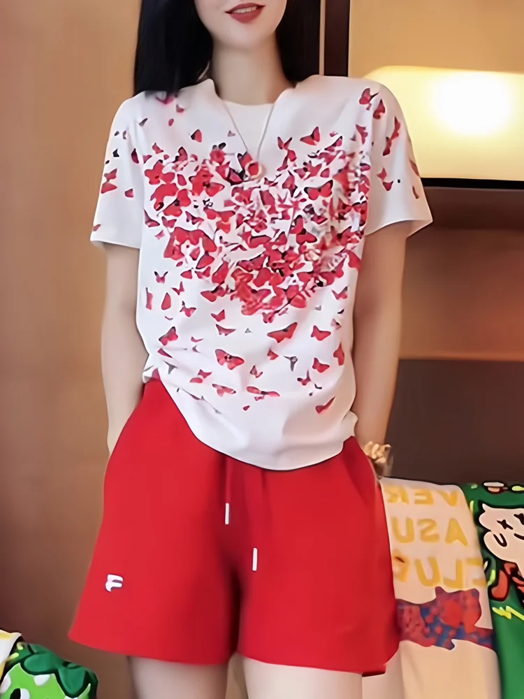 Conjunto Esportivo Casual de Algodão Puro para Mulheres, Novo Conjunto de Verão com Camiseta Branca de Manga Curta e Shorts Vermelhos, Conjunto de Duas Peças Confortável