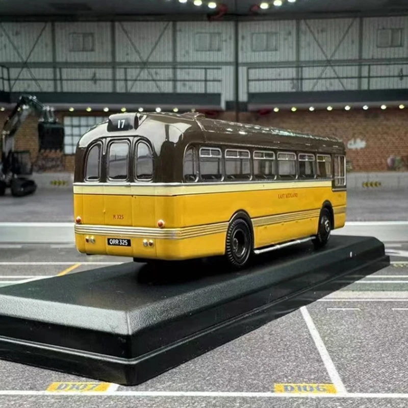 OXFORD Diecast 1:76 Scale Leland Bus 1952 Alloy Car Model Finished Product Simulation Toy Collection Gift Static Model