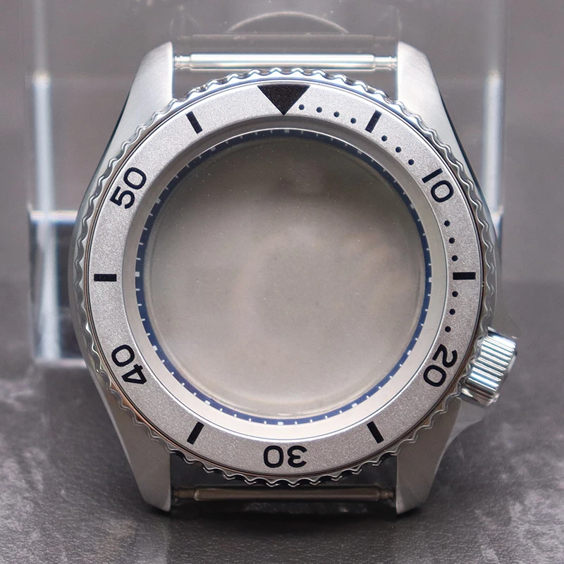 

42.5mm Men's Watch Diver Case at 3.8 clock Sapphire Glass For skx007 NH38 NH34 NH35 NH36 4R Automatic Movement 28.5mm Dial 20ATM