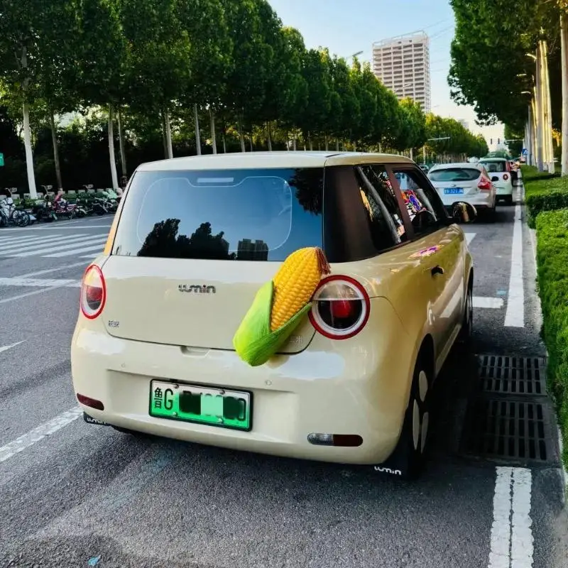 

Car tail pendant doll car exterior decoration corn funny creative car body trunk car decoration toy Gift K1