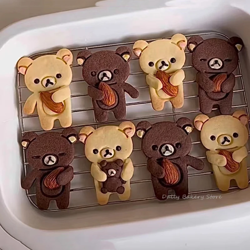 DIY Cartoon Bear Hug Chestnut Cookie Cutters Cute Bear Shaped 3D Biscuit Embossing Mould Frosting Dessert Decorating Tools